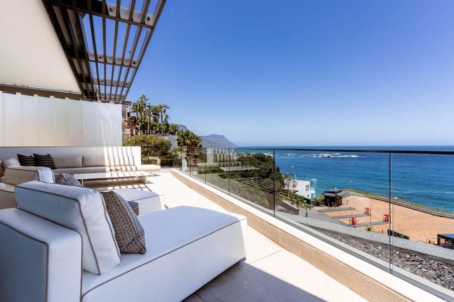 5 Bedroom Property for Sale in Clifton Western Cape